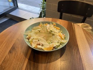 Dimljena piletina salata