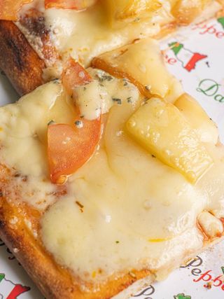 Pizza 1/4 de plateau : 4 Fromages