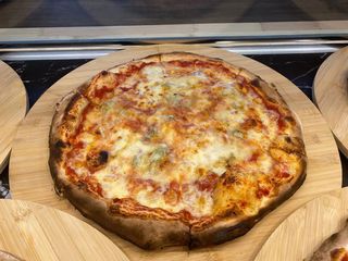 Pizza De 4 Quesos (Mediana)