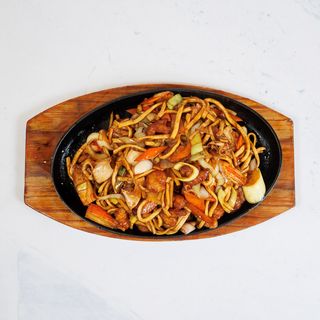 Tie pan rezanci s plodovima mora