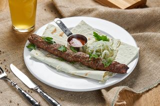 Кебаб з свининини та яловичини (150/100/40г)