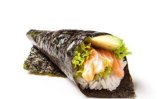 123. Temaki salmon