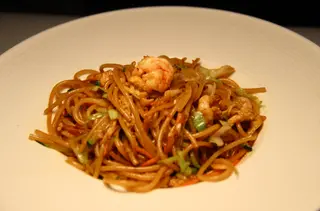 29 Spaghetti di riso con misto mare