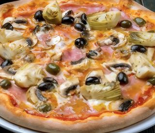 Pizza 4 Estaciones (40 Cm.)