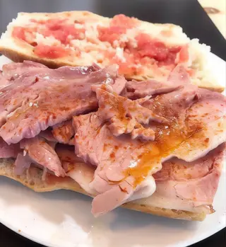 Bocadillo de Lacón