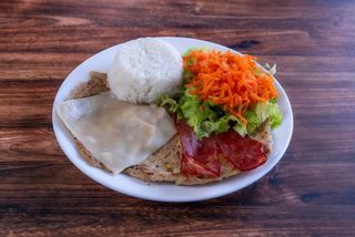 Bifana no Prato com Queijo e Bacon