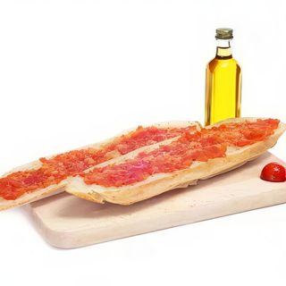 Media tostada pan blanco y aceite