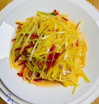 3.Salata od barenog krompira 300g