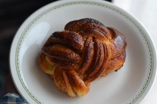 Булочка з кардамоном