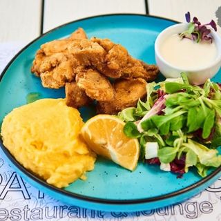 Lapti prajiti, mamaliguta, mujdei de usturoi