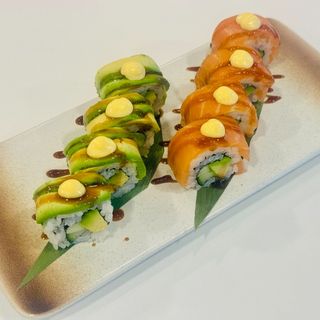 Dragón de aguacate y salmón(8uds)