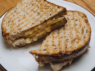 Сендвіч з куркою (290/35g)