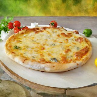 Pizza Tonno Ø32 cm﻿