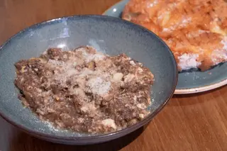 Revuelto Morcilla Cebolla Cara y Parmes