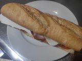Bocadillo Especial Lomo Frito Con Bacon Con Tomate Y Queso