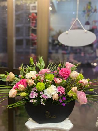 #12. შერეული ყვავილები ოვალურ ყუთში