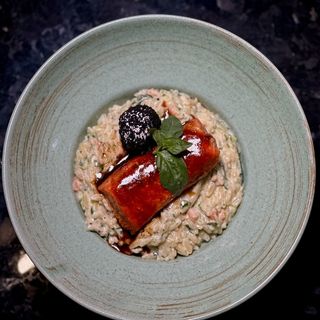 Паста орзо з двома видами лосося та шпинатом (300г)