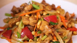 Piletina sa kikirikijem