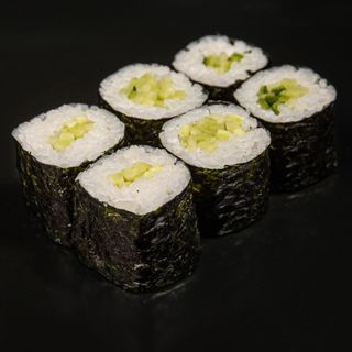 Макі огірок (120г)