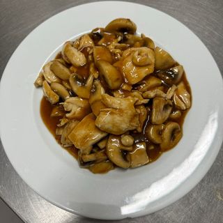 Pollo Con Champiñones