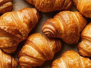 КРУАСАН З МАСЛОМ