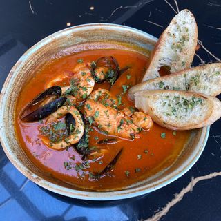 SUPA DE PESTE SI FRUCTE DE MARE |550GR/483KCAL| 