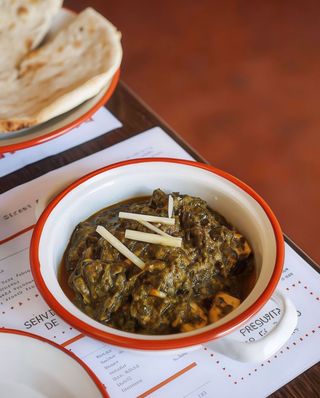 Palak paneer vegetariano