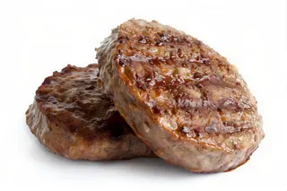Hamburger al piatto con verdure