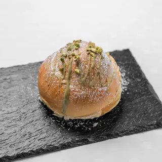 Brioche farcita al pistacchio