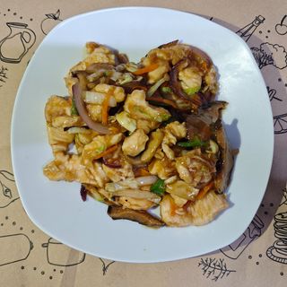 #37c pollo verdura chop suey