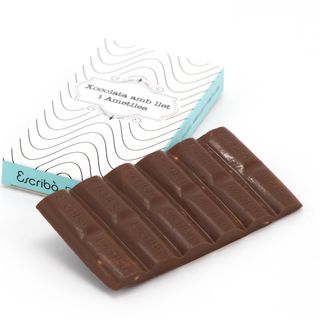 Tableta Chocolate Con Leche Y Almendras