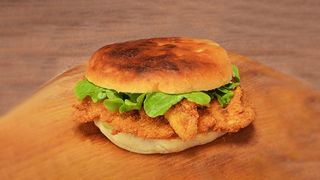 Pohovano belo meso u lepinji