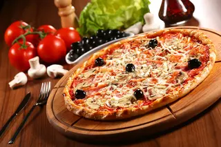 Pizza Capriciosa mare