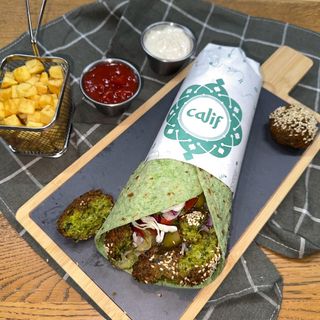 Falafel mare in lipie