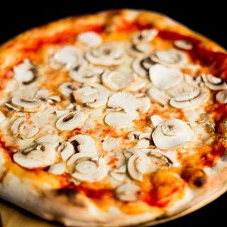 Pizza Funghi 100cm x 35cm