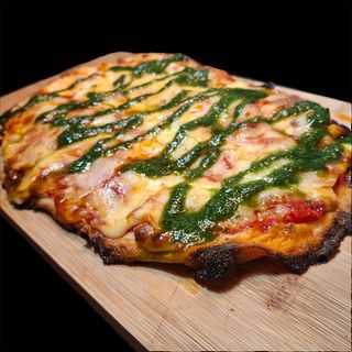 Pizza Gran Pesto (Masa Artesanal)