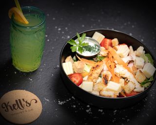 Salata cu piept de pui