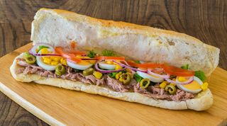 Sendvič tunjevina u pecivu