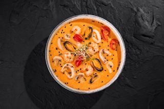 Tom Yum cu fructe de mare