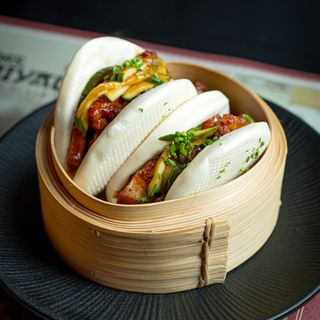 Gua Bao Relleno De Pato Y Salsa Hoisin (2 Uds.)