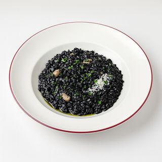 Crni rižoto sa sipom