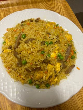 Arroz frito curry con ternera