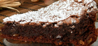 Caprese con mandorle e nocciole