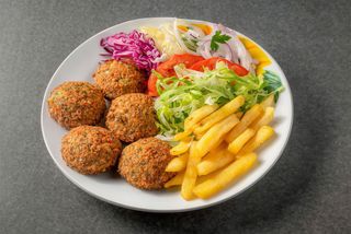 Plato falafel