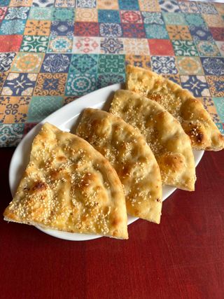 Пърленка със сусамова поръска и шарена сол (160г)