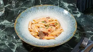Penne cu creveti si porcini