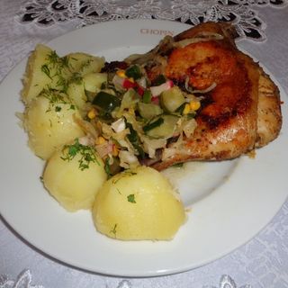 Ćwiartka kurczaka, ziemniaki,  surówka, zupa