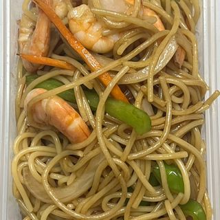 tallarines fritos con gambas