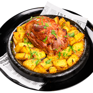 КРЕХКО СВИНСКО ДЖОЛАНЧЕ ЗАПЕЧЕНО С КАРТОФИ НА ПЕЩ (700 г)