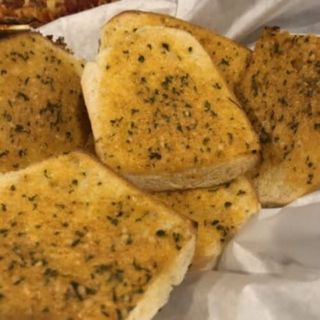 Pan Al Grill Con Mucho Ajo